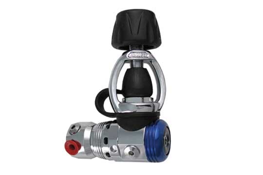 一級頭/活塞/光烙藍/YOKE